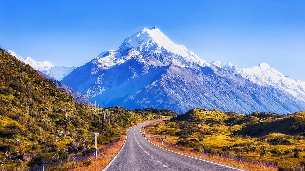 Chauffeur-driven tour to Aoraki Mount Cook with alpine scenery, New Zealand